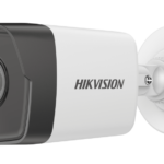 كاميرا مراقبة IP HIKVISION خارجية 2MP مع إضاءة تحت حمراء